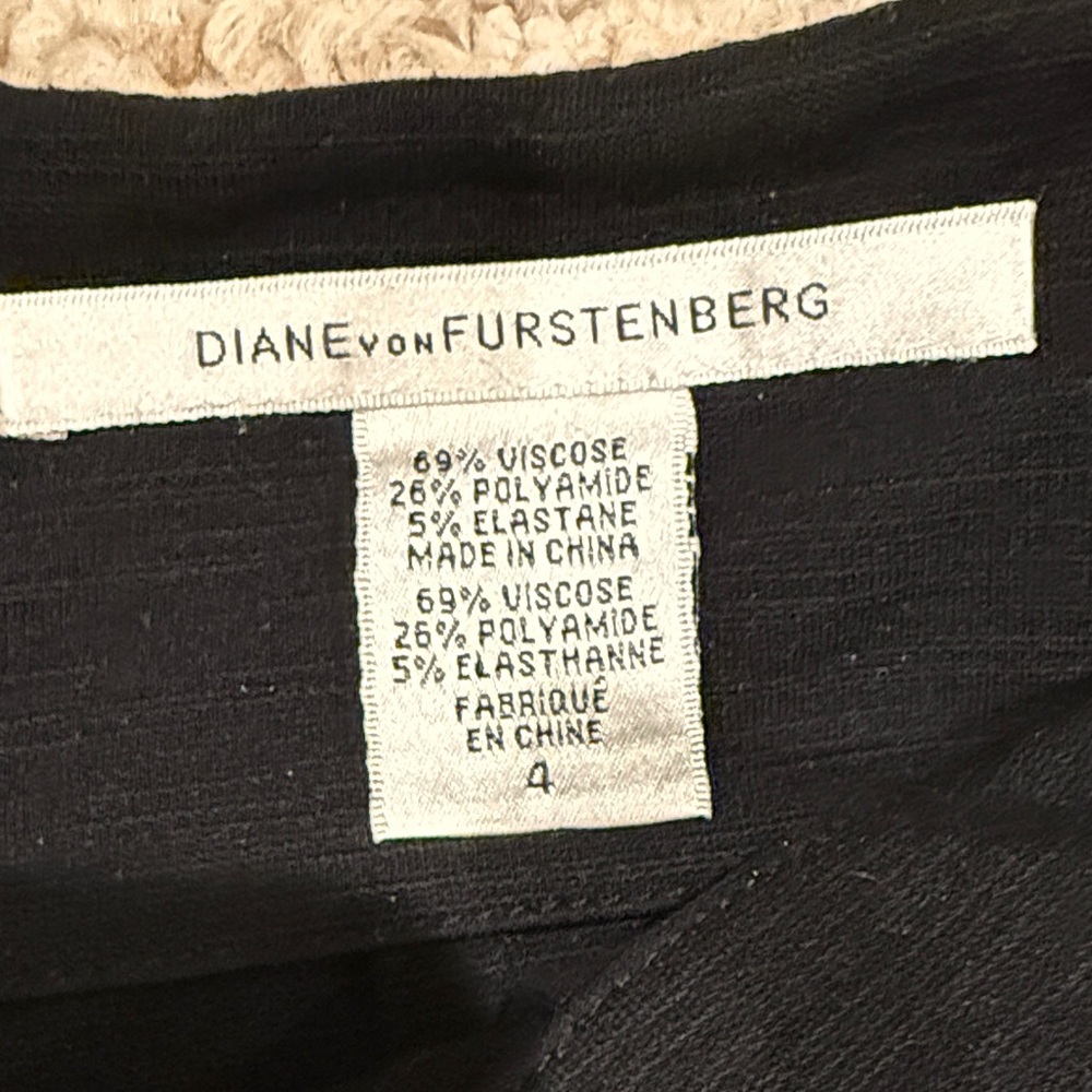 Diane Von Furstenberg High-Waisted Black Pencil Skirt - Picture 2 of 6